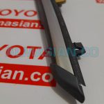 زه آبگیر شیشه درب عقب راست CHR | اصلی تویوتا سی اچ آر | کدفنی: 7573010030 | مدل: 2016 - 2020 | خرید و قیمت | فروشگاه لوازم یدکی تویوتا و لکسوس الماسیان-3